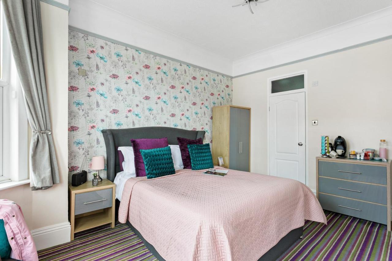 פיינטון Cherwood Guest House מראה חיצוני תמונה
